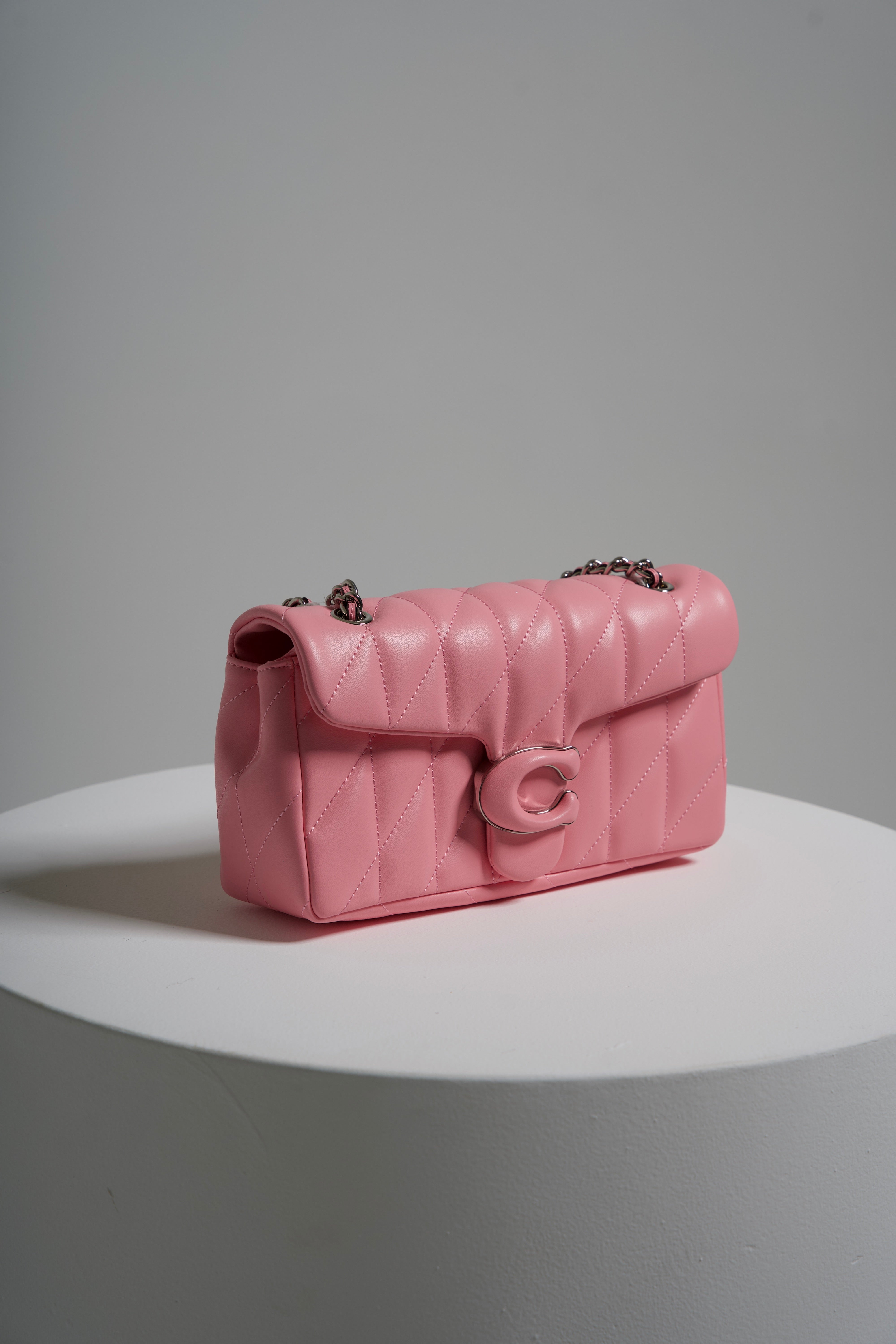 COACH Poppy Quilted Pink Mini Boston Bag 【公式通販】
