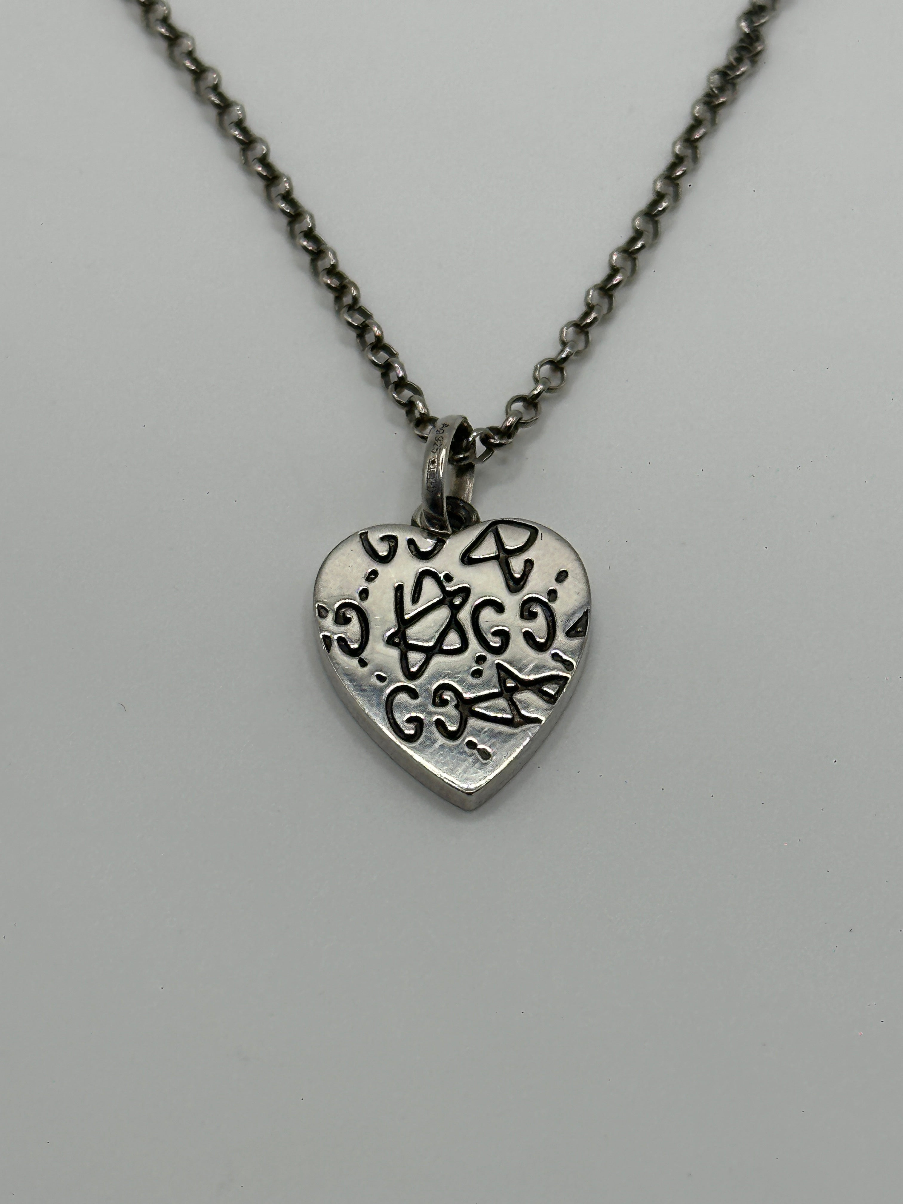 925 Sterling Silver Gucci Blind For Love Heart Necklace Gucci