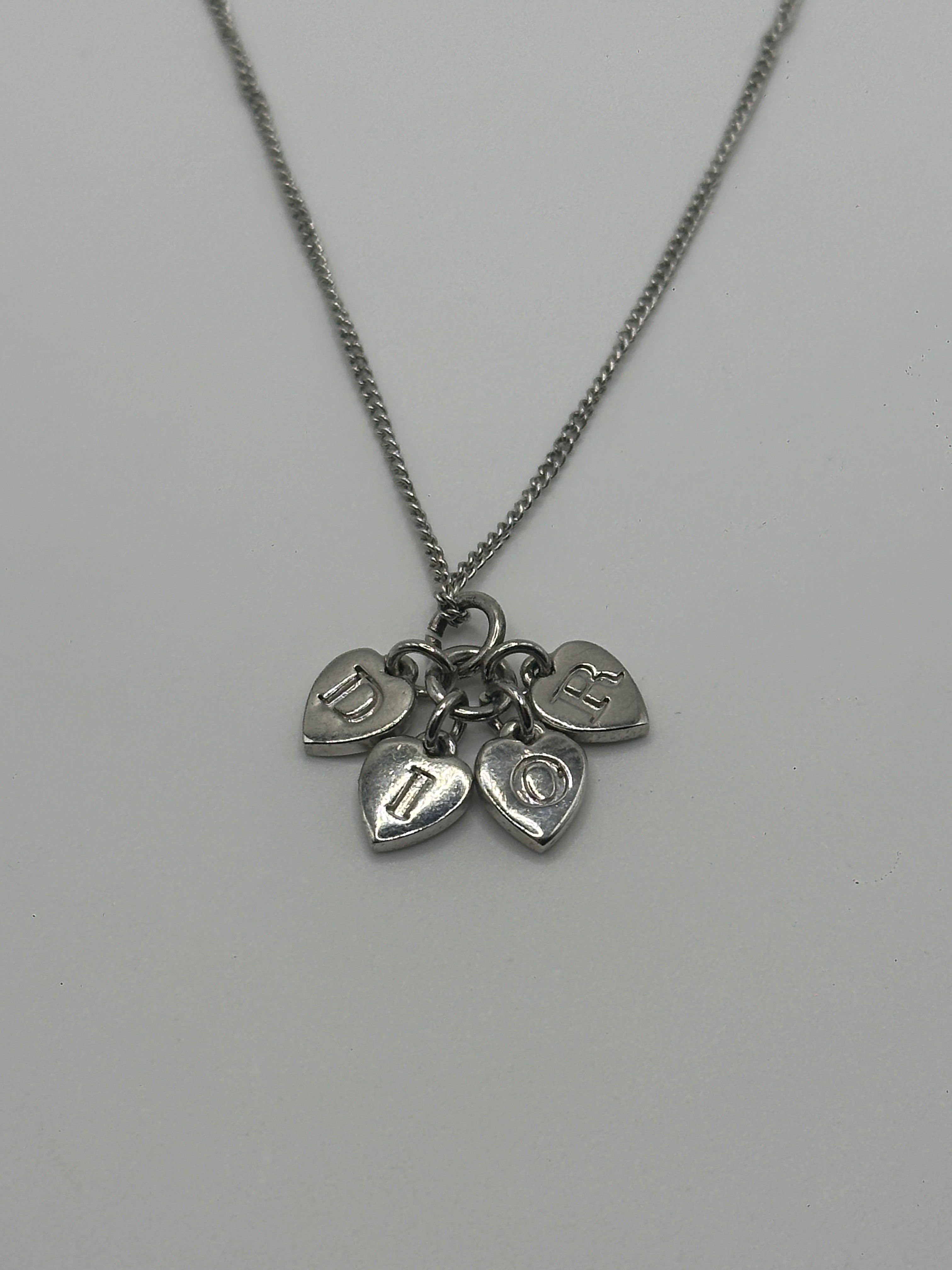 DIOR HEART LETTERS NECKLACE SILVER – 2NDEND
