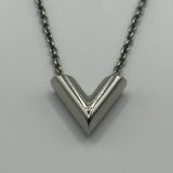 LOUIS VUITTON V PENDANT SILVER NECKLACE