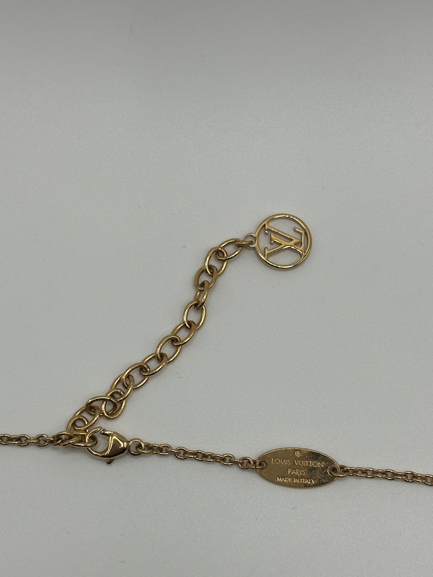 Louis Vuitton Flower Full Necklace Gold 598559