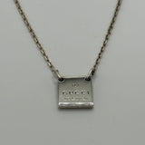 GUCCI SQUARE PLATE NECKLACE SILVER