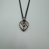 GUCCI KNOT HEART SILVER NECKLACE