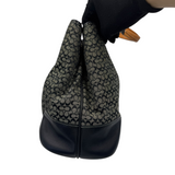 COACH BLACK SIGNATURE HAND BAG