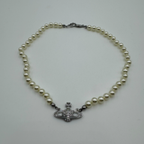 VIVIENNE WESTWOOD MINI BAS RELIEF PEARL SILVER CHOKER